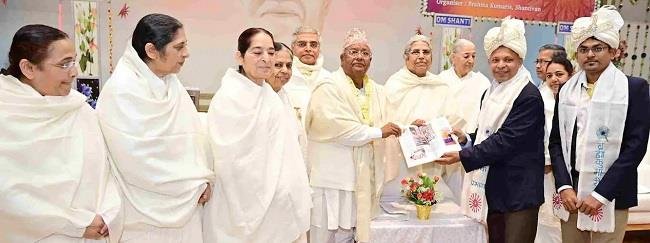 BRAHMA KUMARIS' MEGA BLOOD DONATION CAMPAIGN INCLUDED IN OMG BOOK OF RECORDS