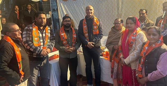 AAP YOUNG LEADER MOHIT “MANNU” JOINS BJP