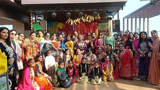 अ-रिद्धम ऑफ डांस ने धूमधाम से मनाया लोहड़ी उत्सव