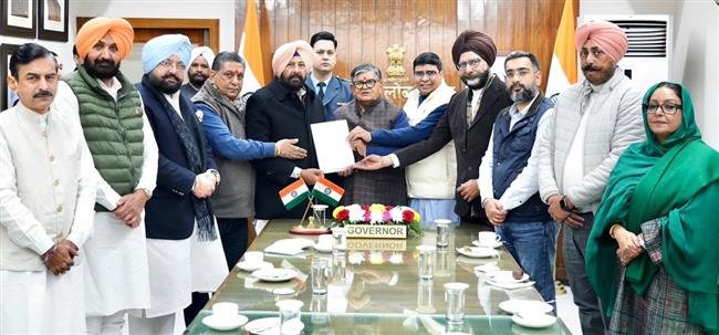 PUNJAB BJP  SUBMIT MEMORENDUM ON WORSED LAW AND ORDER SITUATION AND  TARGETTING JOURNALISTS