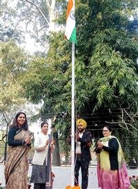 महालेखाकार तृप्ति गुप्ता ने किया ध्वजारोहण