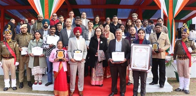 PANJAB UNIVERSITY CELEBRATES REPUBLIC DAY WITH PATRIOTIC FERVOUR AND ENTHUSIASM
