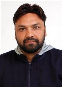 HUNDREDS GIVE A TEARFUL ADIEU TO THEATRE ICON GAURAV VIJ