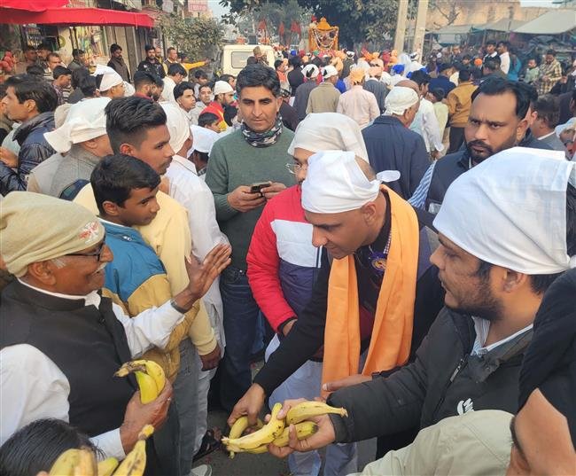 SANT RAVIDAS JAYANTI: ABOHAR MLA WELCOMES PROCESSION