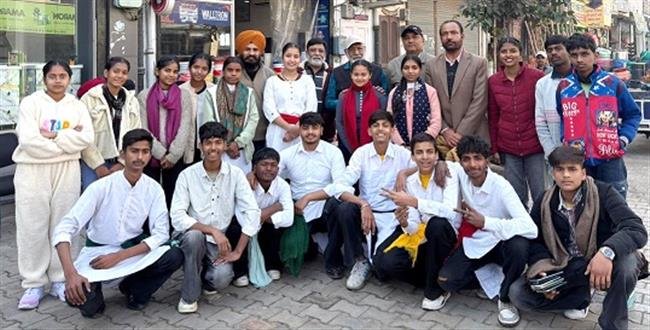 AKS DEDICATE WIN AT BARNALA THEATRE FESTIVAL TO PROF. GAURAV VIJ