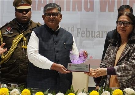 PU SELF DEFENCE TRAINING WORKSHOP VALEDICTORY : GOVERNOR KATARIA CALLS SELF-DEFENCE AN ESSENTIAL LIFE SKILL