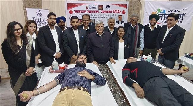 BLOOD DONATION CAMP BY NARAYAN SHIKSHA VIKAS TRUST: 105 UNITS COLLECTED