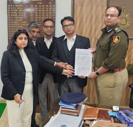 फिल्म घूसखोर पंडित के शीर्षक को लेकर विवाद, नेटफ्लिक्स इंडिया और नीरज पांडे के खिलाफ शिकायत