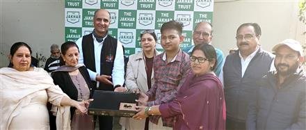 JAKHAR TRUST HONOURS 47 MERITORIOUS STUDENTS WITH LAPTOPS