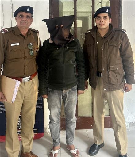 CHANDIGARH CYBER POLICE ARRESTED  TANTRIK  FROM RAJASTHAN CHEATED VICTIMS OF RS. 40 LAKHS AND GOLD JEWELLARY
