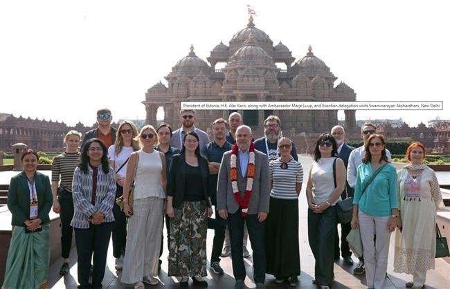 ESTONIA’S PRESIDENT VISITS SWAMINARAYAN AKSHARDHAM