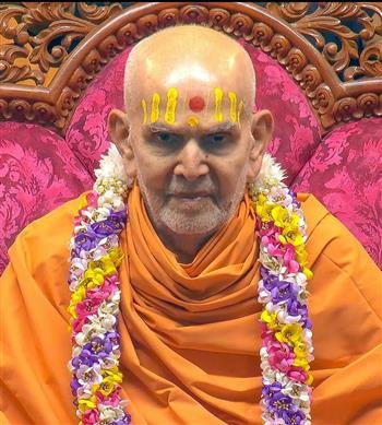 GRAND CELEBRATIONS OF PUSHPADOLOTSAV AT SARANGPUR