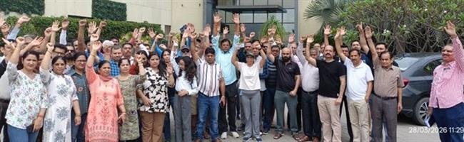 RESIDENTS PROTEST AGAINST BUILDERS OF SUSHMA VALENCIA  OVER POOR BASIC AMENITIES